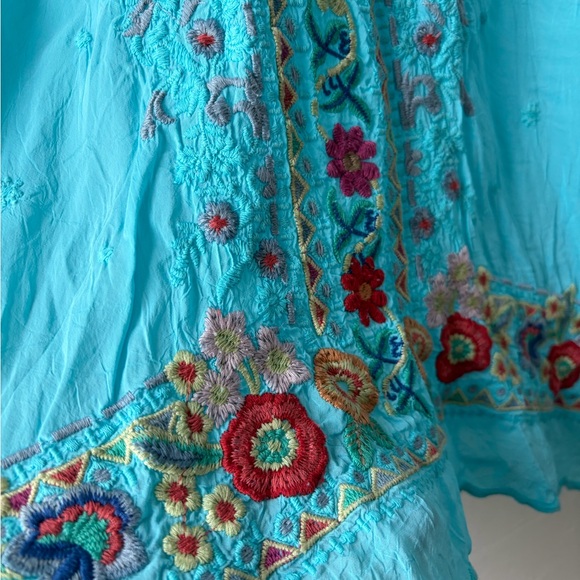 Johnny Was Turquoise Floral Embroidered Boho Tunic, Size Large - Picture 6 of 10